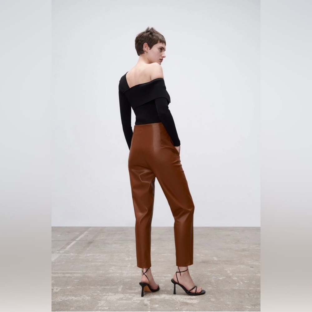ZARA Faux Leather Straight Leg Pleated High Waist Pants Brown Women’s Size Small - Picture 2 of 15